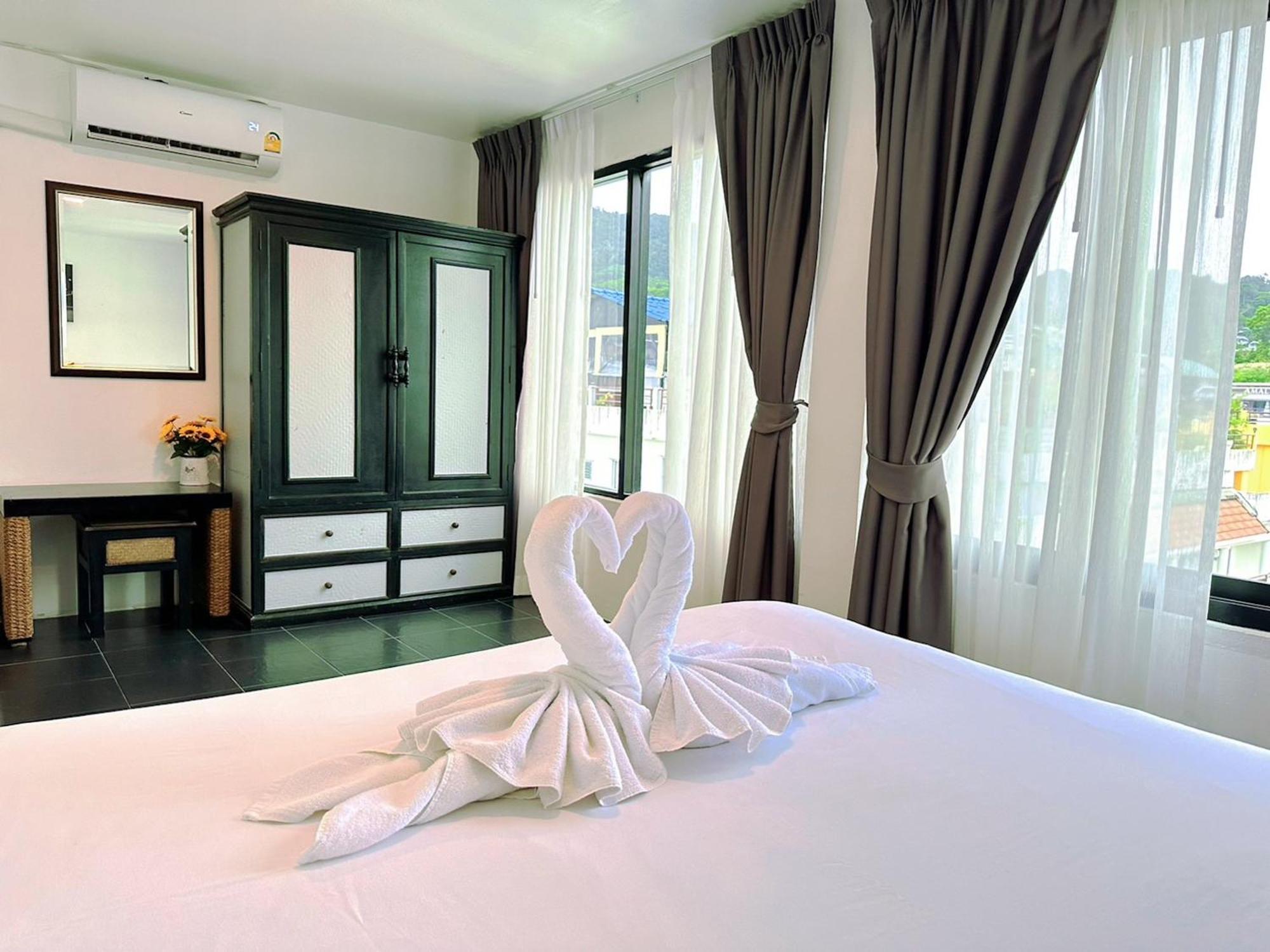 Hotel Baya Phuket パトン 部屋 写真