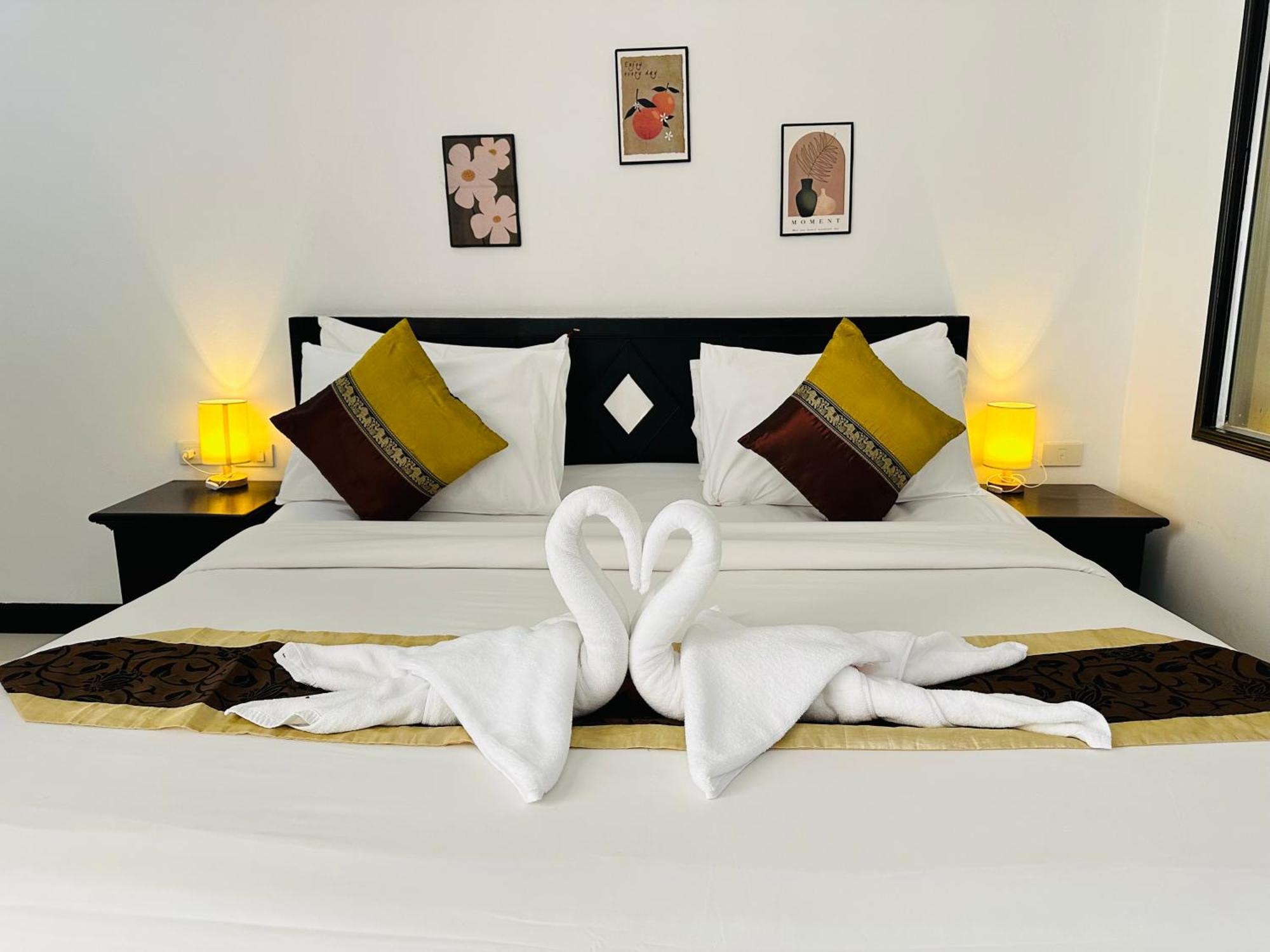 Hotel Baya Phuket パトン エクステリア 写真