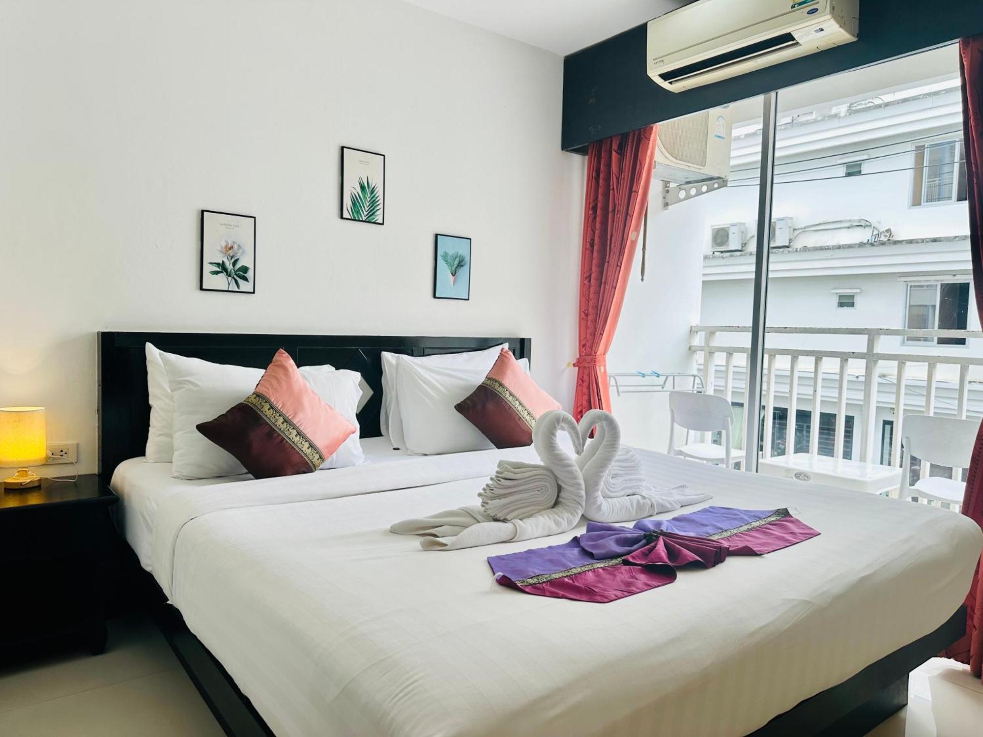 Hotel Baya Phuket パトン エクステリア 写真