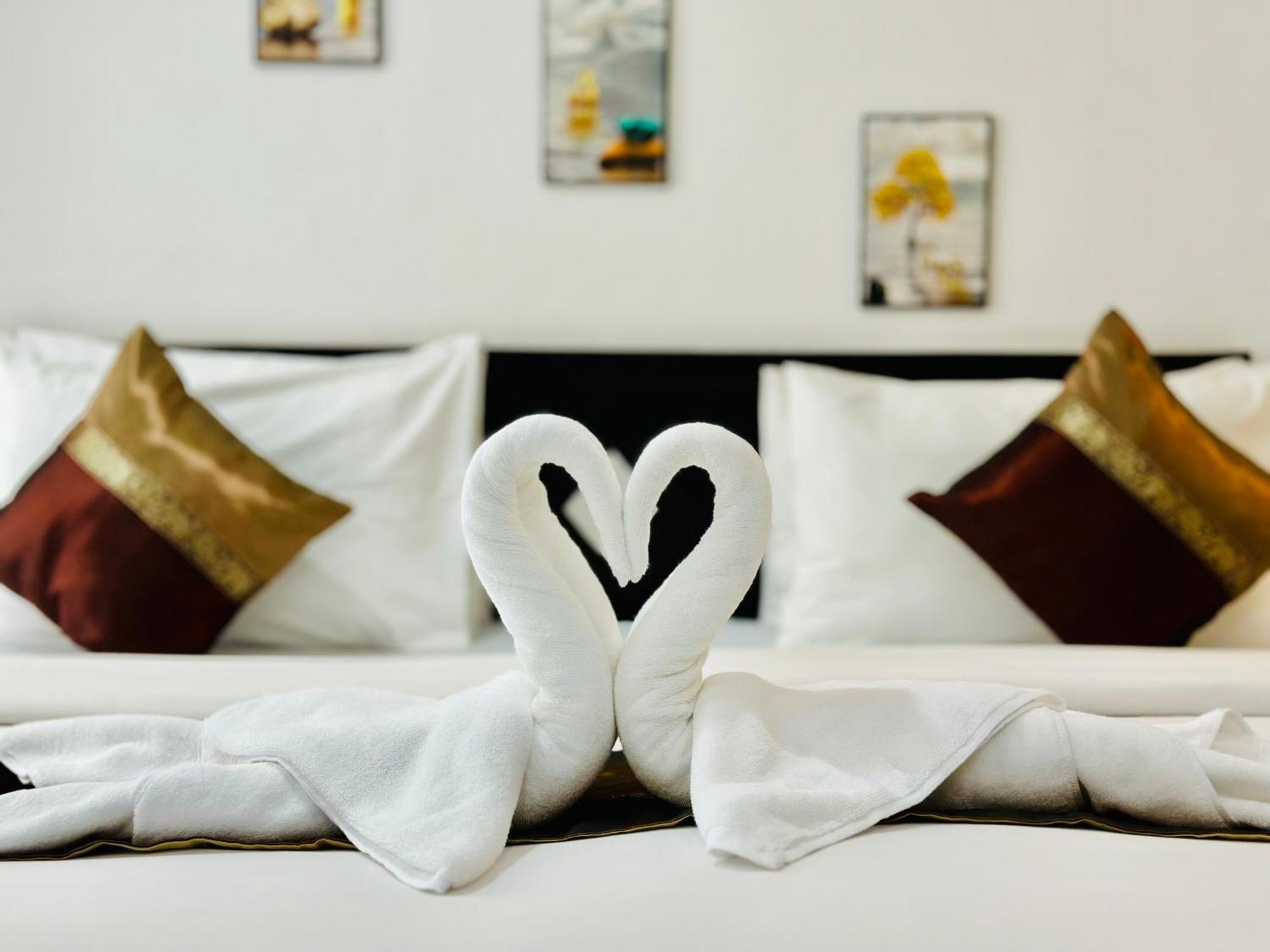Hotel Baya Phuket パトン エクステリア 写真